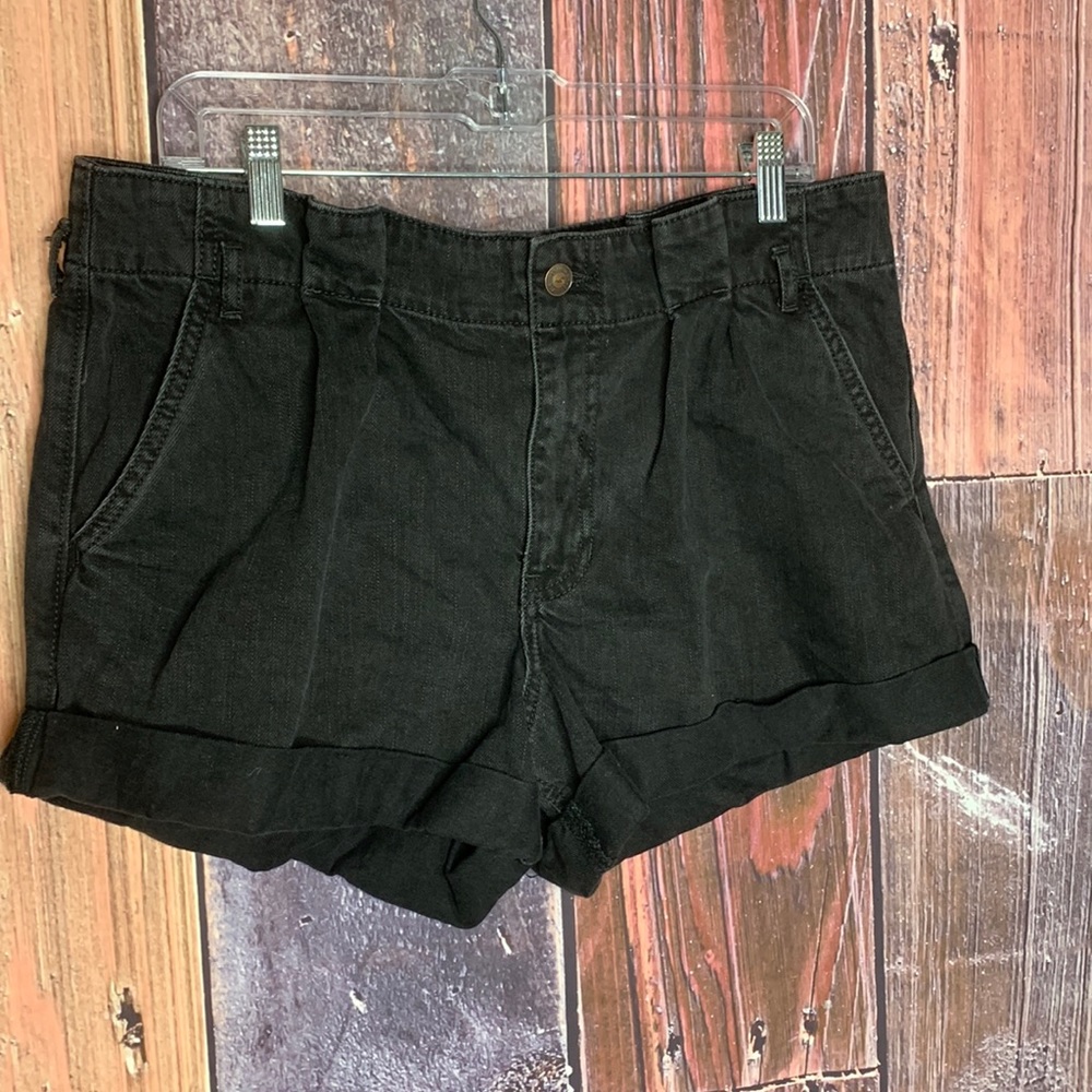 High-Rise Mom Jean Short 3” Paper-bag Waist Hollister